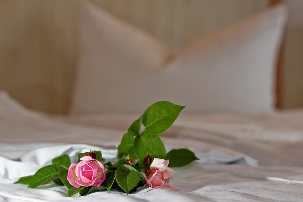 Airport Hotel Karsten Кьолн Екстериор снимка